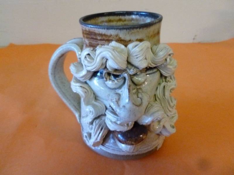 lot 350 image: Face Mug