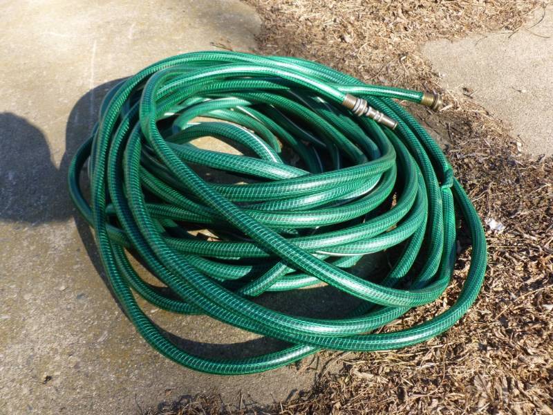 lot 358 image: Garden Hose