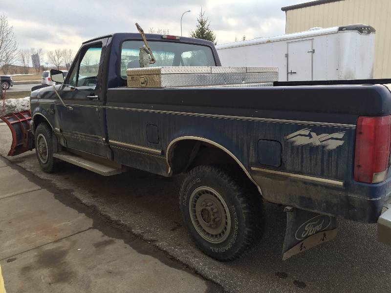 1994 FORD F250 REG CAB 8 BOX, 6.9 TURBO DIESEL WITH 2010 8 12 HINIKER V PLOW