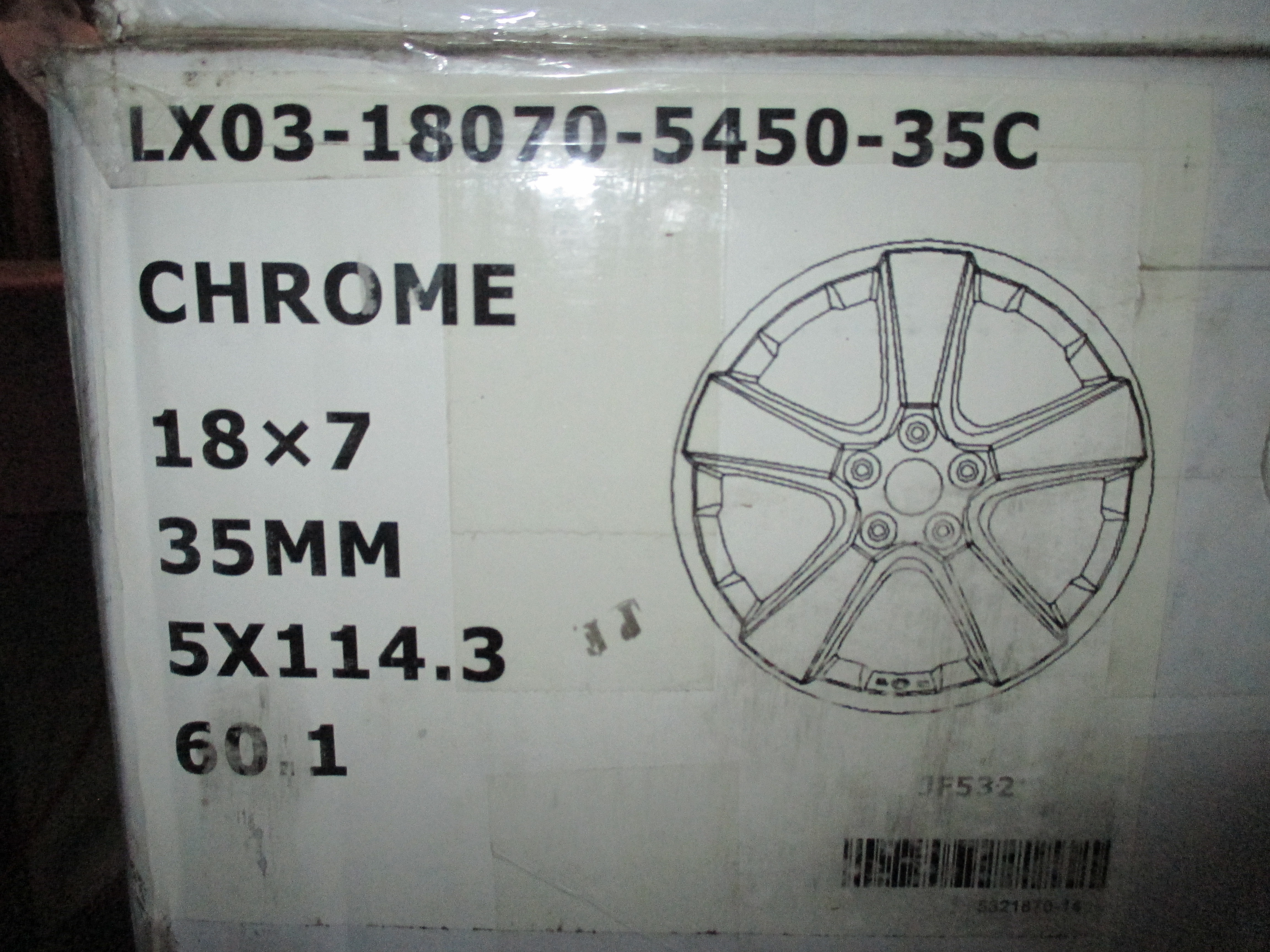 lot 7 image: 4 Chrome Wheels