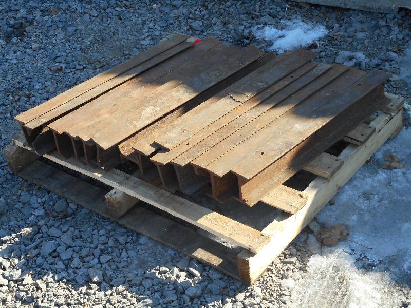 Pallet Of (14) 3x4x29 Steel I-Be...