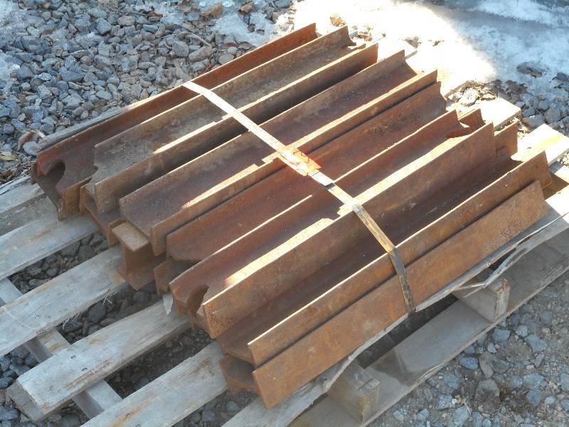 Pallet Of (14) 3x4x28 Steel I-Be...