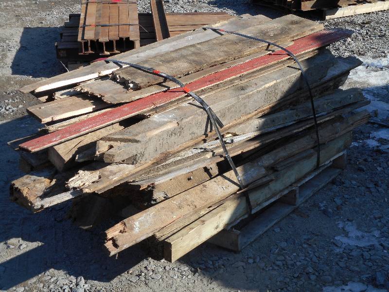 Pallet Lot Of Salvaged Barn Wood, L...