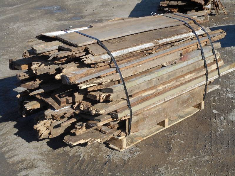 Pallet Lot Of Salvaged Barn Wood, L...