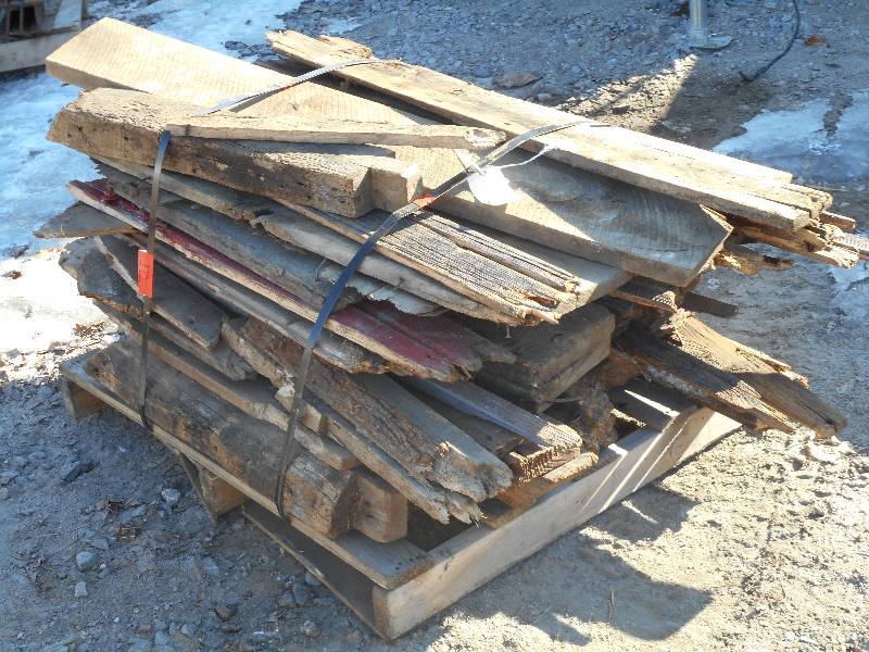 Pallet Lot Of Salvaged Barn Wood, L...