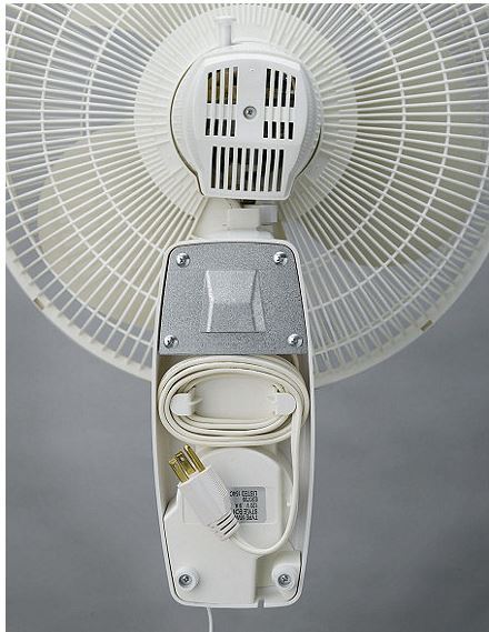 Lasko 12 Oscillating Wall Fan   WHITE