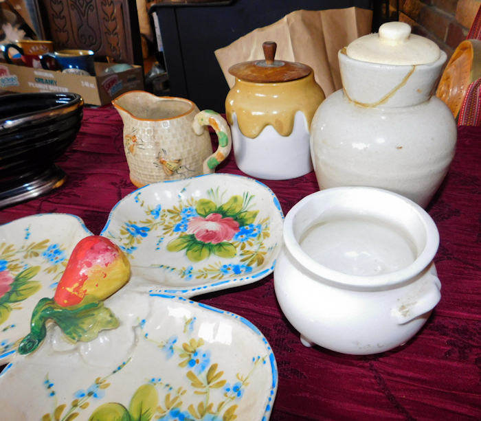 lot 126 image: vintage collectible serving items glass ceramic and more