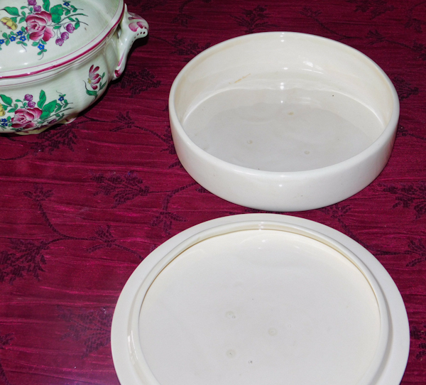 lot 295 image: Elysee by Luneville France Louis XV Moss Green Floral covered casserole