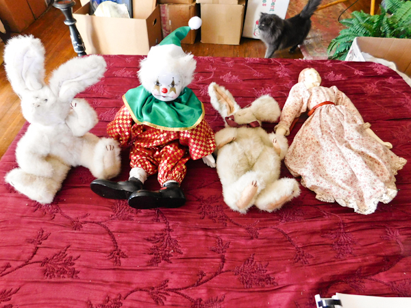 lot 37 image: 2 vintage bunnies a clown and doll