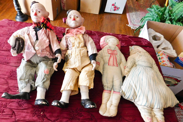 lot 38 image: 2 vintage hobos and 2 vintage dolls