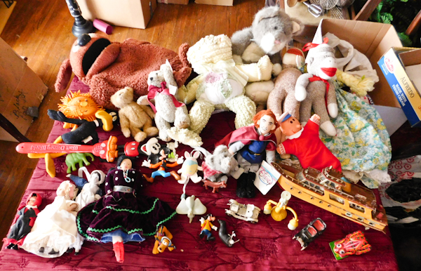 lot 43 image: large lot of toys some are vintage and cool please see photos