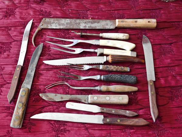 lot 48 image: lot of vintage  kitchen knives and other kitchen tools