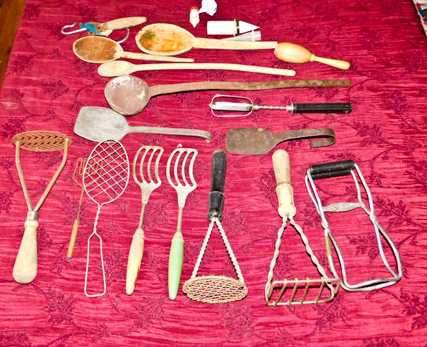 lot 49 image: more vintage kitchen utensils