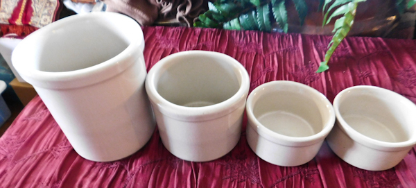 lot 74 image: Robinson Ransbottom  Stoneware 1 qt High jar, I pt low jar and 2 mini jars