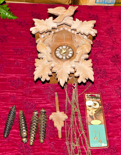 lot 91 image: Vintage cuckoo clock untested