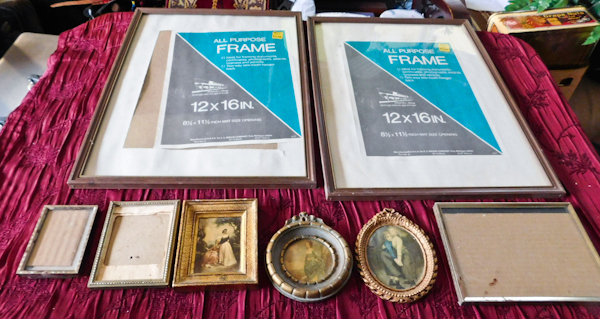 lot 103 image: lot of frames