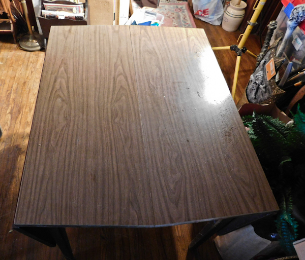lot 193 image: vintage dining room table formica top two drop leaves