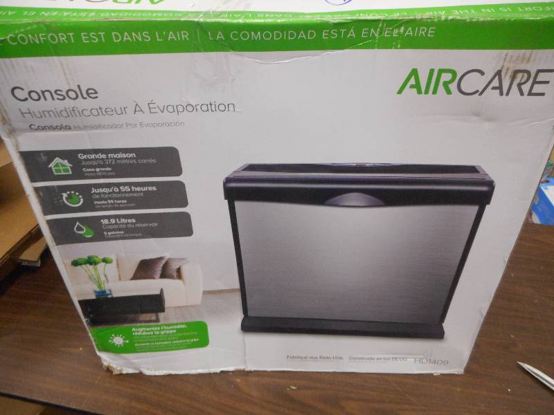 lot 120 image: 5 Gal. Evaporative Humidifier for 4,000 sq. ft.