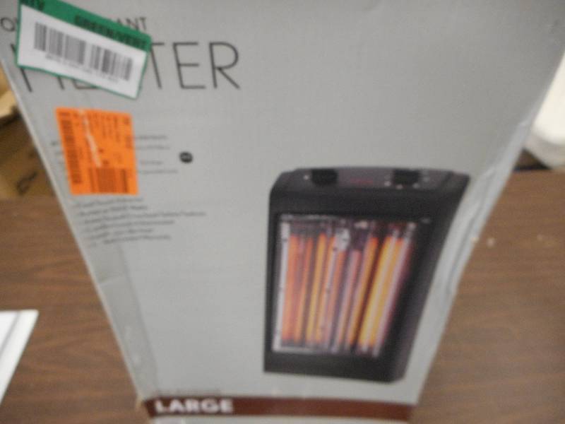 lot 17 image: 1500-Watt 2-Element Infrared Electric Portable Heater