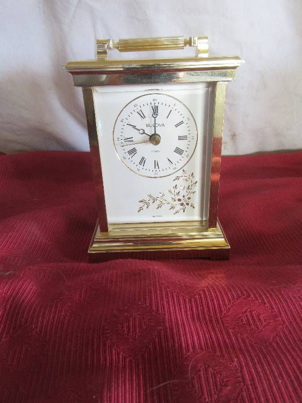 COLLECTIBLE BULOVA QUARTS MANTLE CLOCK