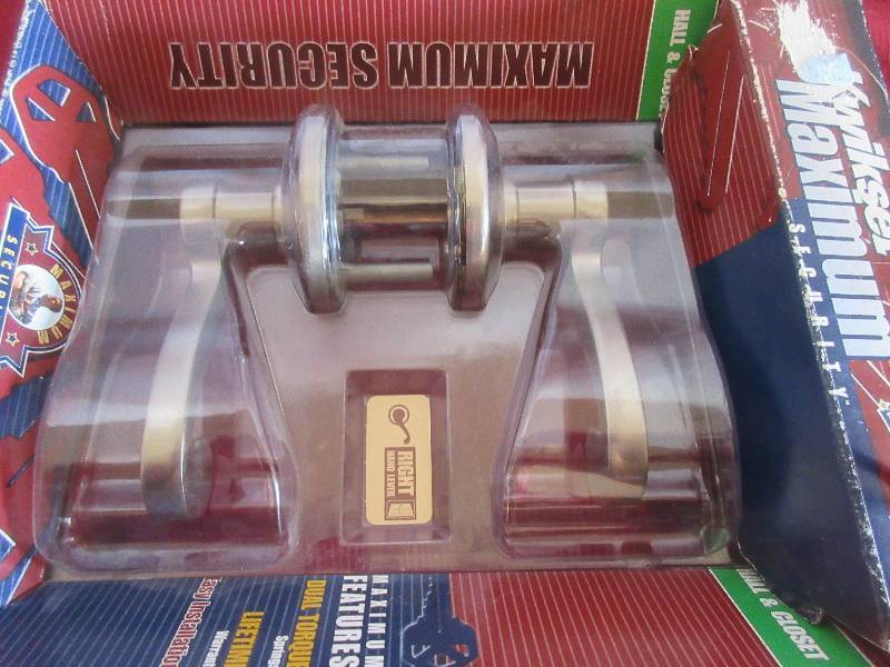 KWIK SET CLOSET HANDLES