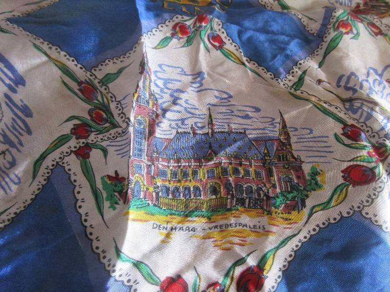 VINTAGE SILK SCARF