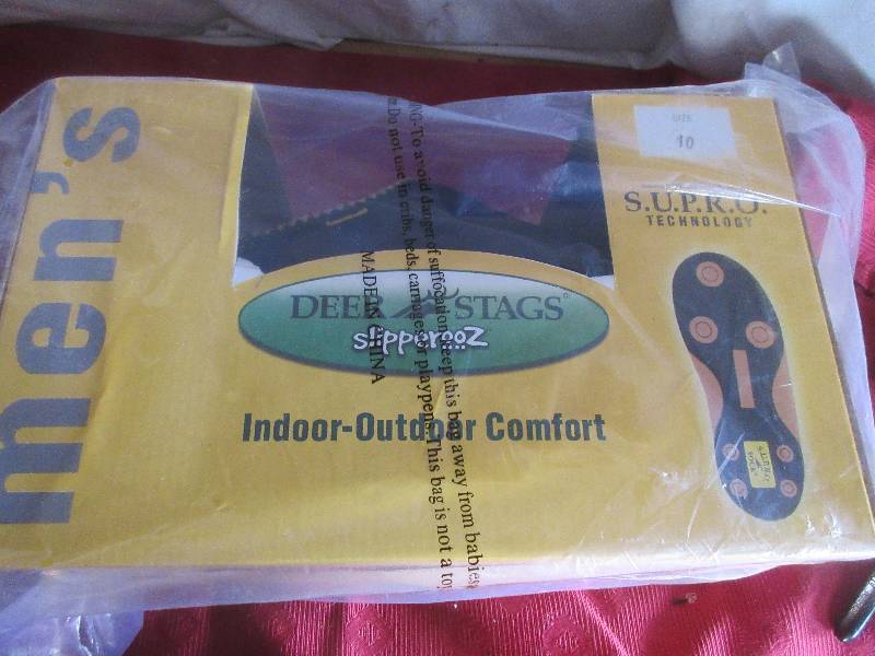 INDOOR OD OUT DOOR SLIPPERS