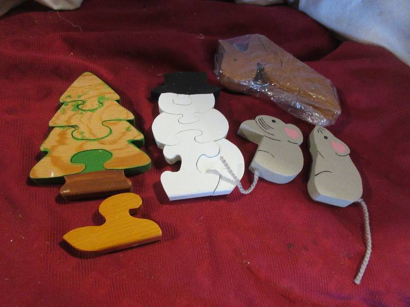 HAND CRAFTED WOODEN PUZZELS