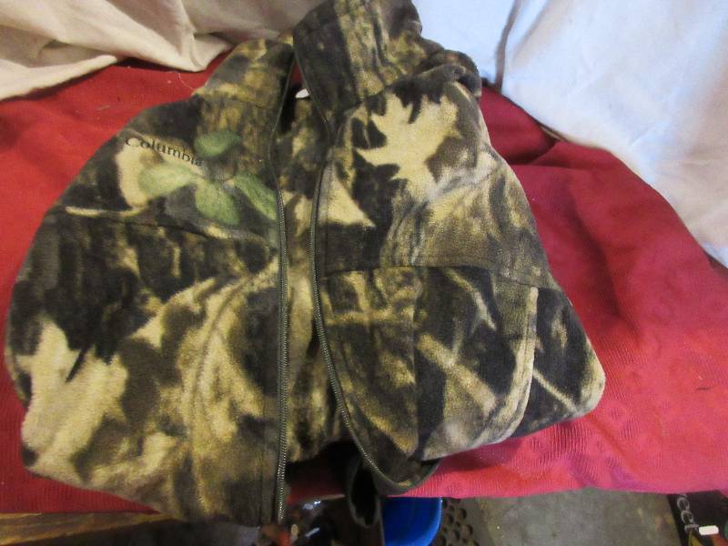GIRLS 1516 COLUMBIA CAMO SWEAT SHIRT