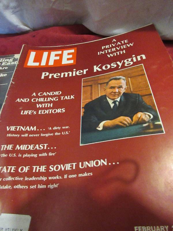 COLLECTIBLE LIFE MAGAZINES