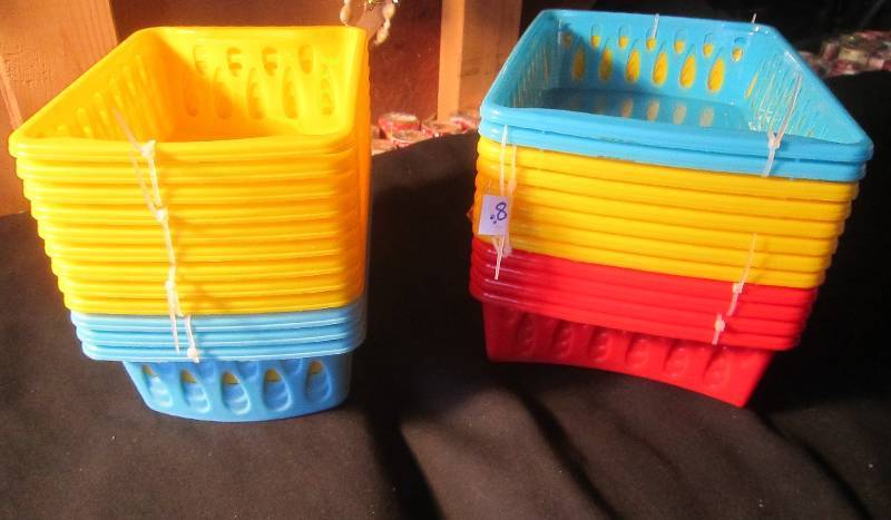 NEW LOT - 24 Plastic Baskets