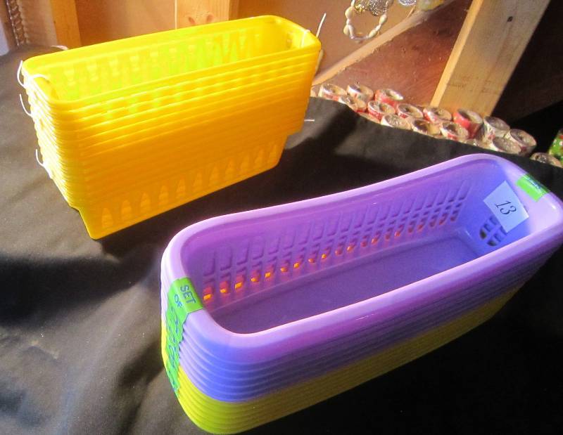 NEW LOT - 24 Plastic Baskets
