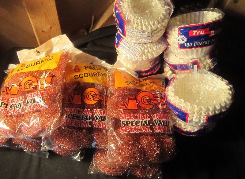 NEW LOT - 6 Dish Scrubbers & 8 Packs of 100 Coffee Filters
