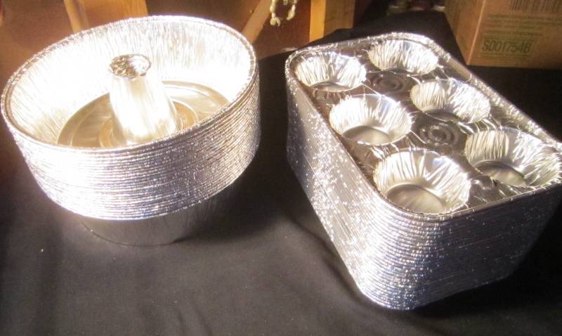 NEW LOT - 29 Cupcake Tins & 25 Bundt Cake Pans