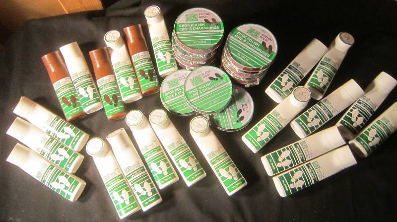 NEW LOT - 31 Shoe Polishes