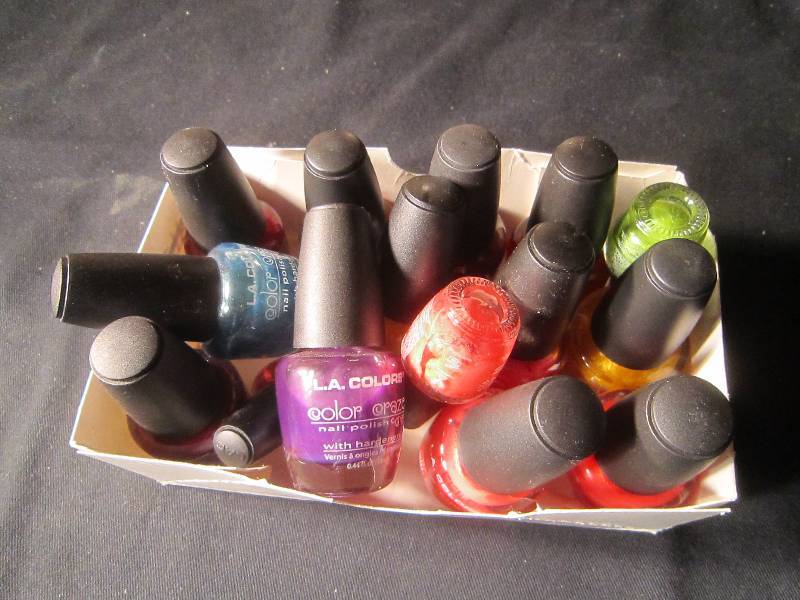 NEW LOT - 12 Nail Pollishes