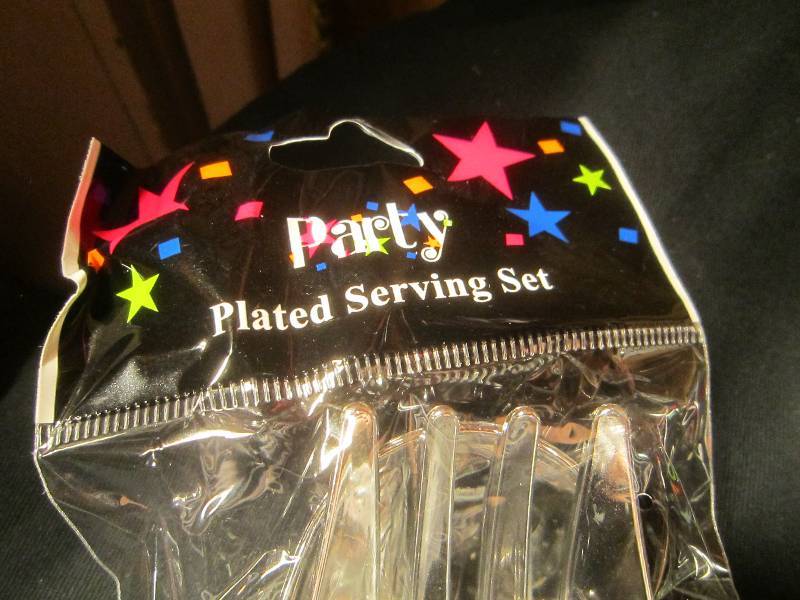 NEW LOT - 20 PARTY Plated Plastic Serving Sets