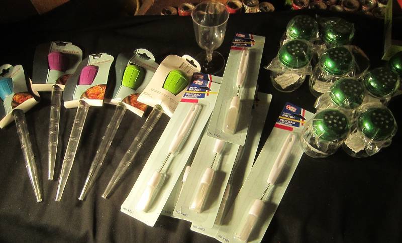 NEW LOT - 5 Basters, 7 Pastry Bushes & 9 Shakers Jars