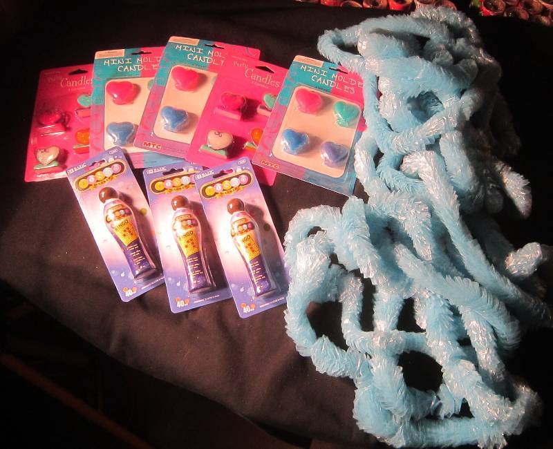 NEW LOT - 5 packs of 4 Mini Candles, 11 Floral Lays & 3 Bingo Markers