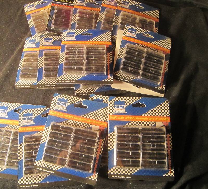 NEW LOT - 15 packs of 10 Razor Blades