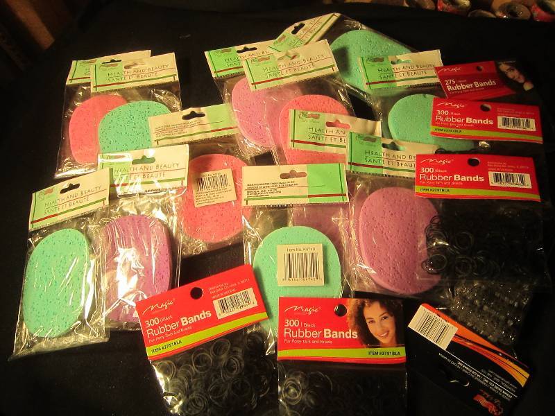 NEW LOT - 5 Packs of 300 Black Rubber Bands 12 Health and Beauty Sponges & 1 Curler