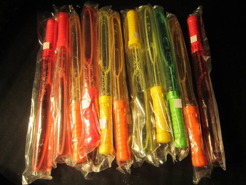NEW LOT - 11 Bubble Sticks