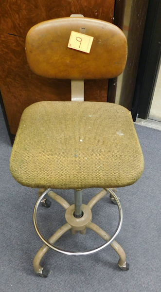 lot 9 image: vintage Industrial Office Chair
