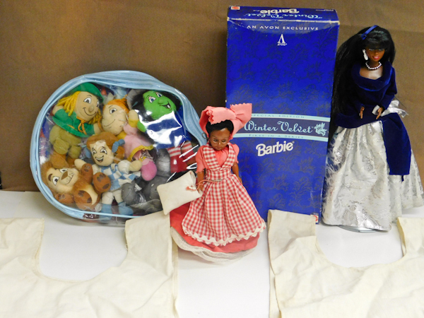 lot 35 image: Barbie Doll, Wizard of Oz plush dolls & more