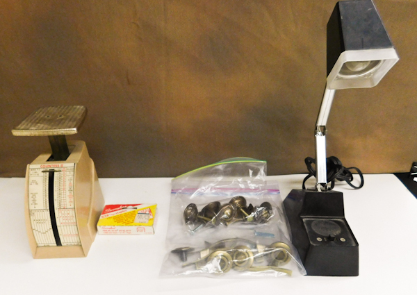 lot 45 image: vintage desk lamp & more