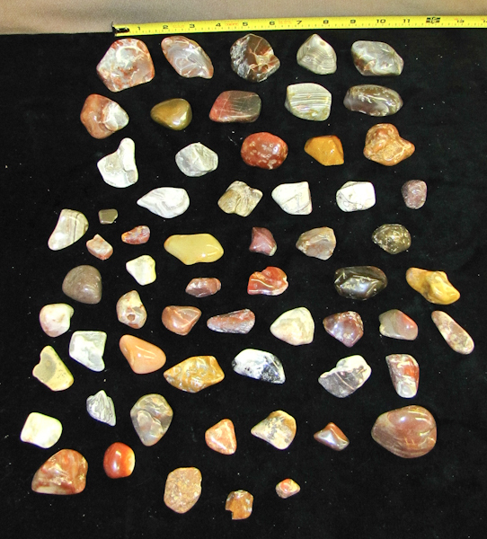 lot 81 image: Duluth North Shore polished agates