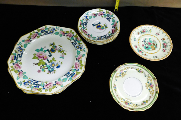 lot 88 image: Noritake china dinner plates and saucers and other misc china plates