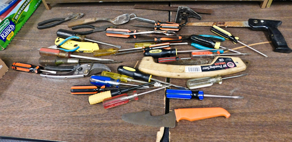 lot 136 image: tool lot screwdrivers pliers and more