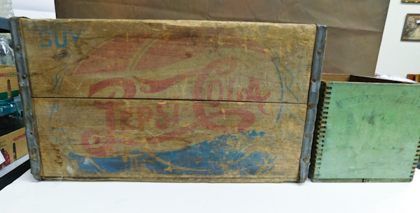 lot 187 image: vintage Pepsi Cola wooden crate and smaller green wooden crate