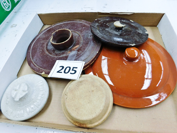 lot 205 image: lot of misc lids